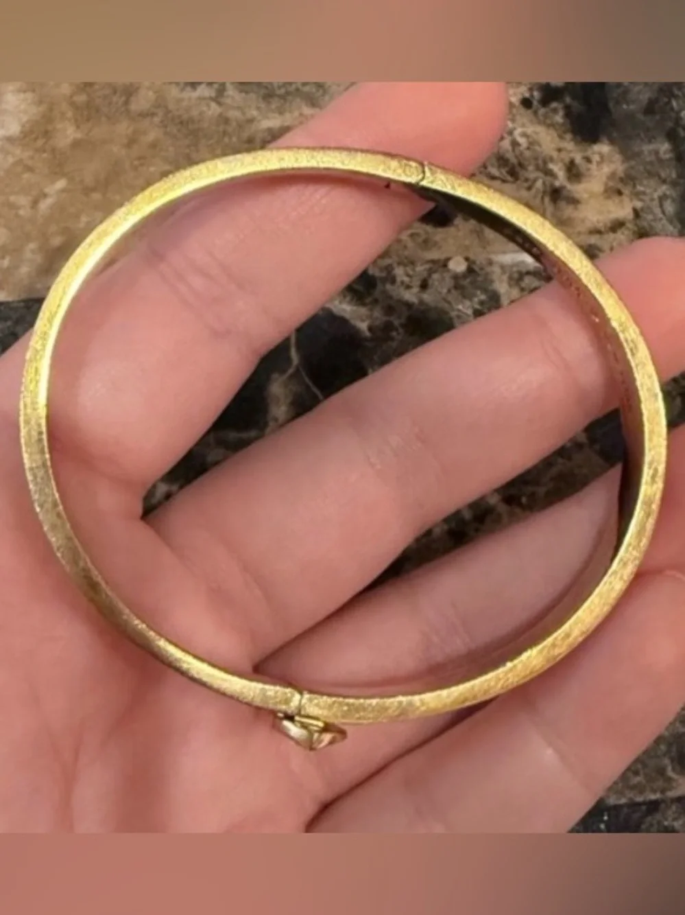Kate Spade Thin Pink & Gold Signature Spade Enamel Hinged Bracelet - EUC - Picture 3 of 6